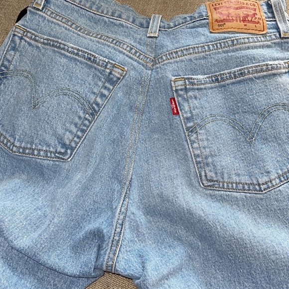 Levi’s 501 // Original Fit Stretch Jeans🌛 - Picture 10 of 11